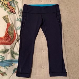 lululemon Navy Blue Cropped Leggings, Size 8